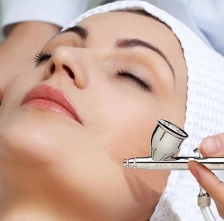 Oxygen Treatment With Microdermabrasion (PRICED FOR FOR FIRST TIME CLIENTS ONLY)